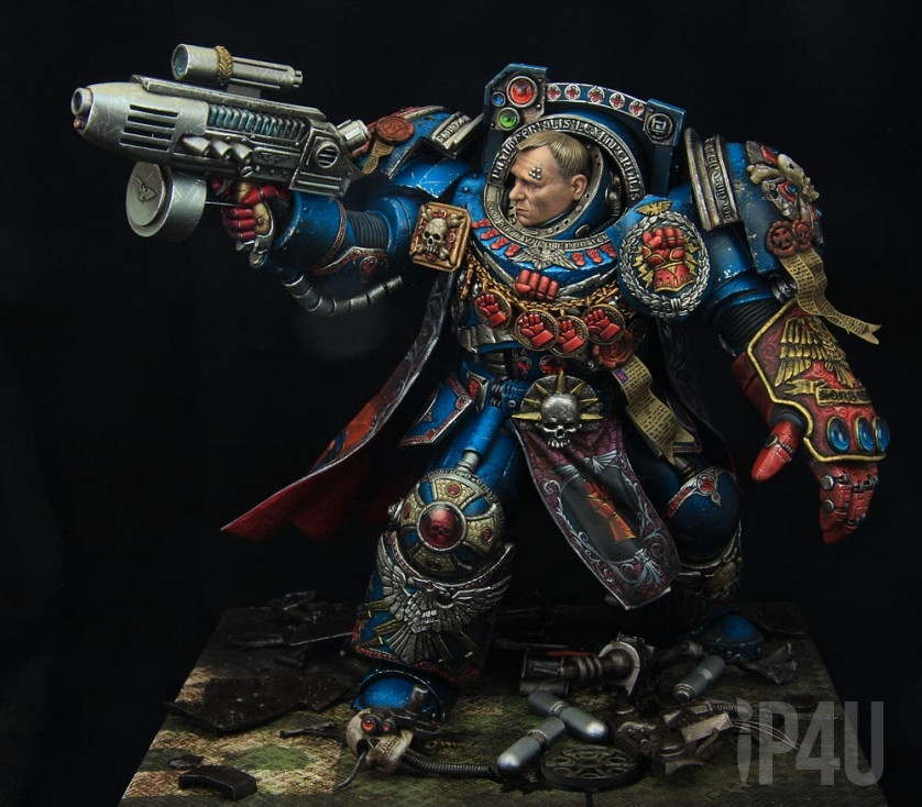 Crimson Fist Terminator Captain 150mm image 2