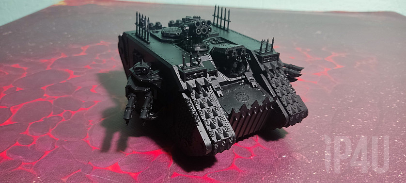 Сhaos Space Marines/World Eaters Land Raider image 1