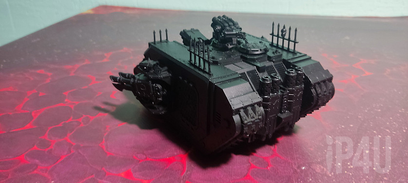 Сhaos Space Marines/World Eaters Land Raider image 3