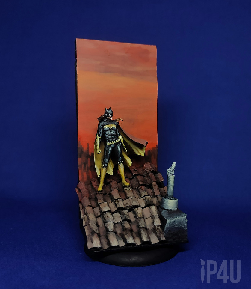 Batgirl Diorama Miniature image 3