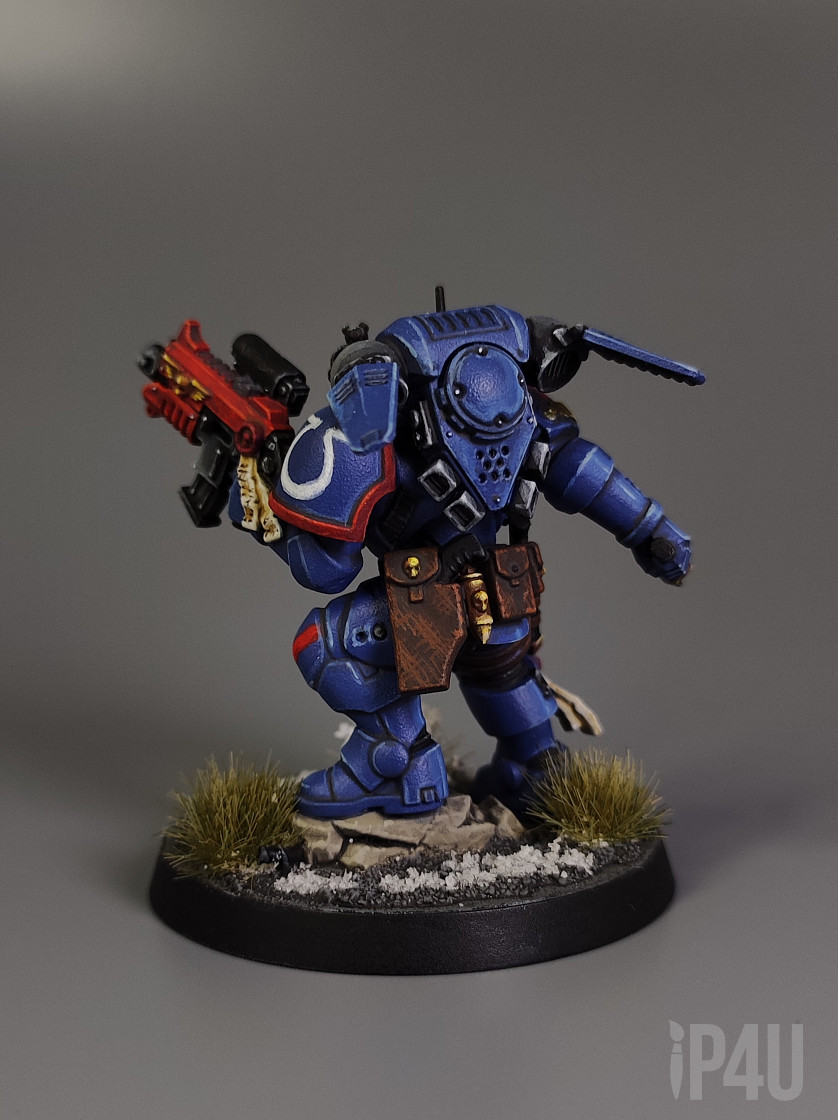 Лейтенант Ультрамаринов в фобос броне image 5