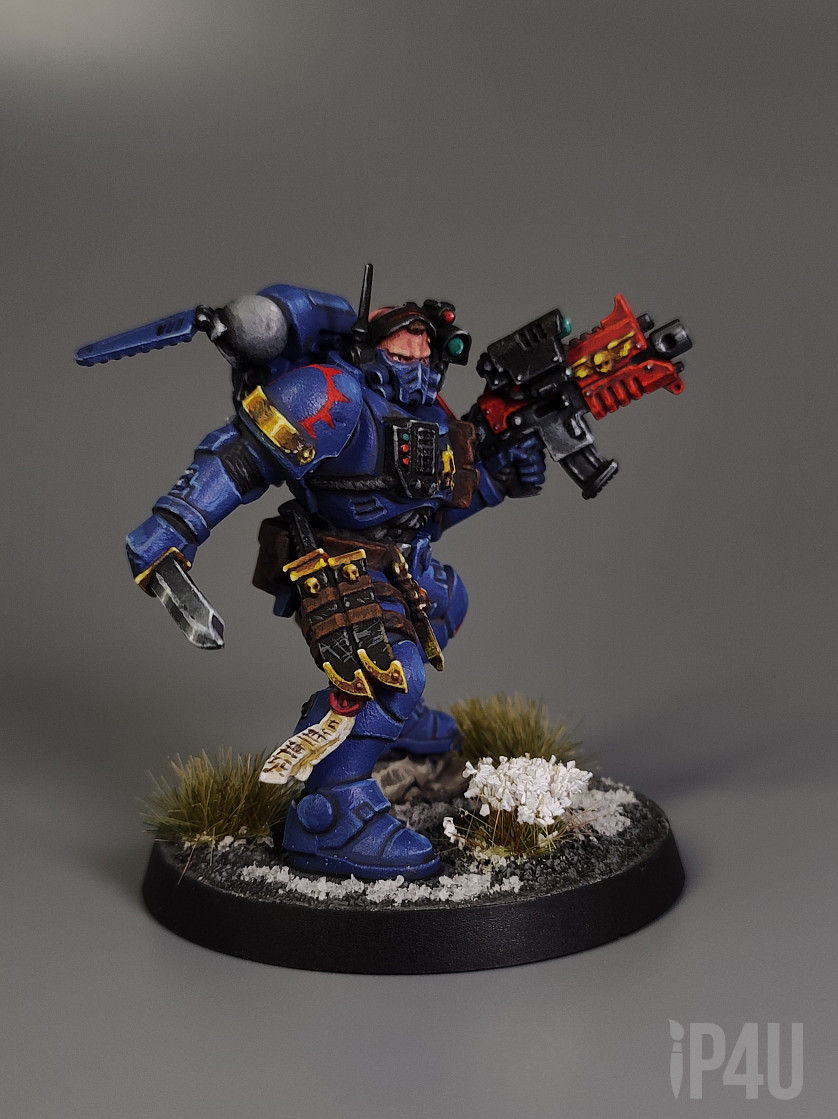 Лейтенант Ультрамаринов в фобос броне image 8