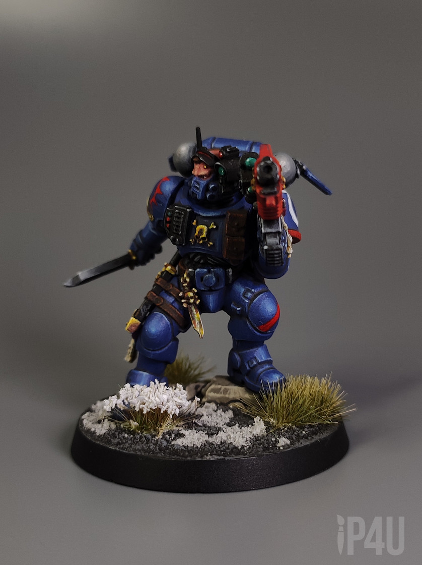 Лейтенант Ультрамаринов в фобос броне image 2