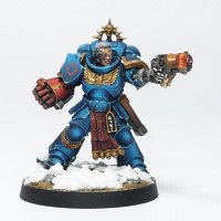 Space marines Ultramarine Lieutenant